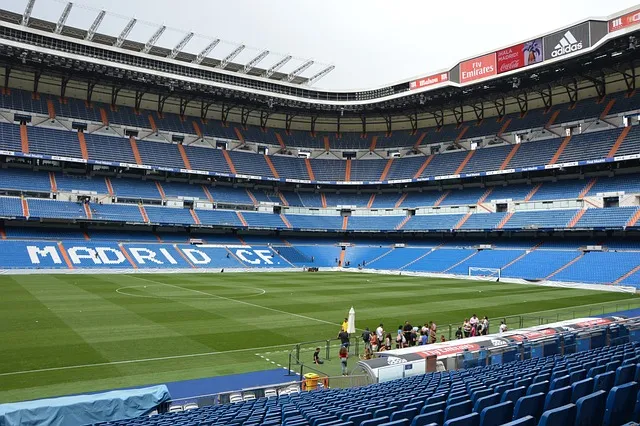 What Does Pivot Mean in Football: Midfield Role Explained 7 9. Building a Successful Midfield Setup: Complementing the Pivot with Supporting Players
