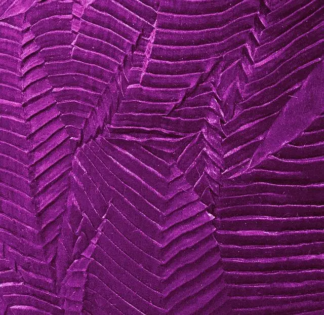 2. Gathering Materials: Essential Tools and Supplies for a Standout Soccer ⁢Banner